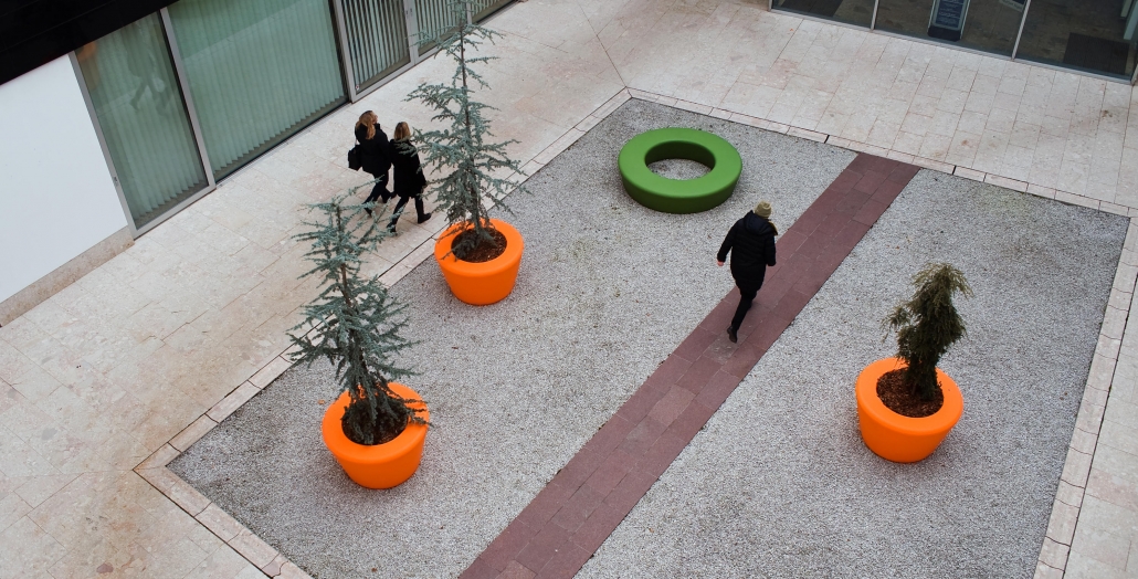 Loop Cone Planter