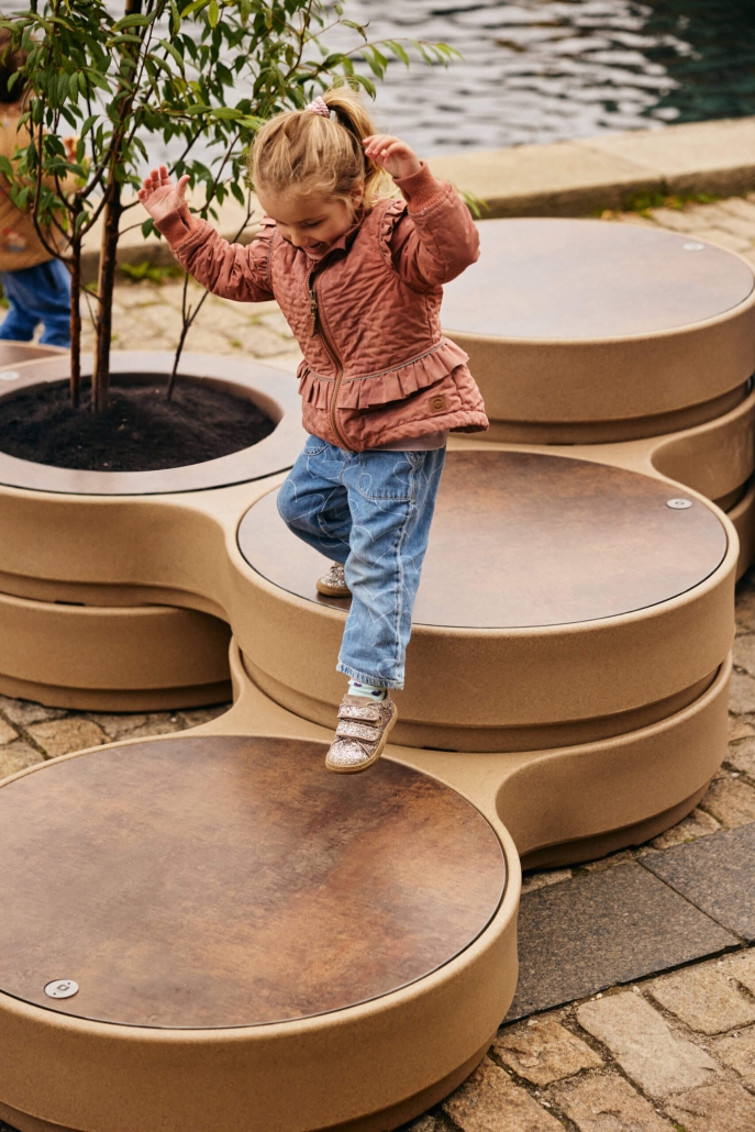 OUT-SIDER1544-1-scaled